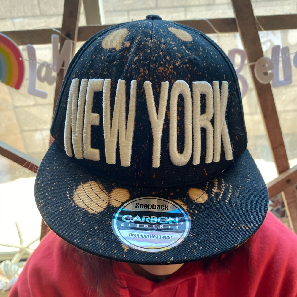 CARBON ELEMENTS NEW YORK HAT